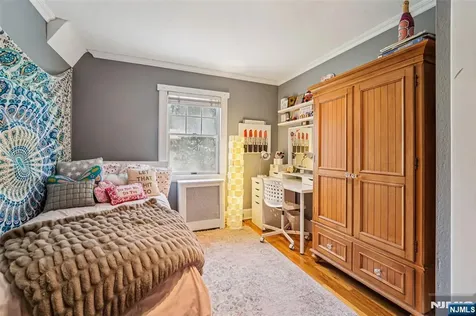 10 Crescent Place Allendale NJ 07401