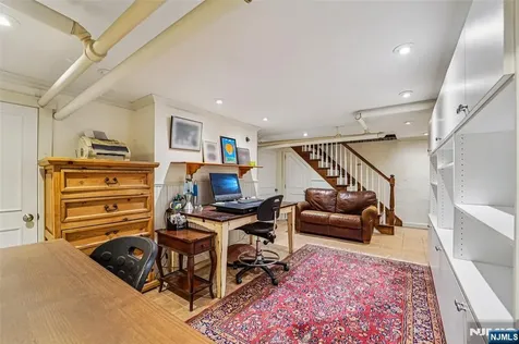 10 Crescent Place Allendale NJ 07401