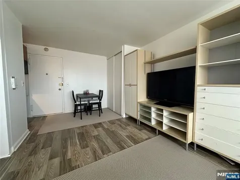 3071 Edwin Avenue Fort Lee NJ 07024
