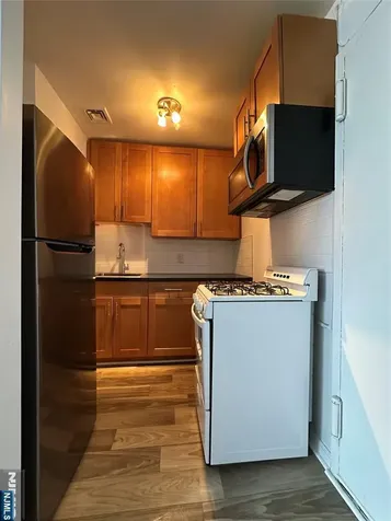 3071 Edwin Avenue Fort Lee NJ 07024