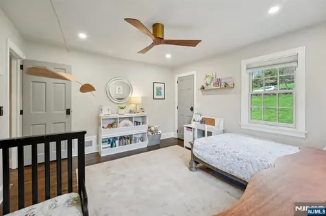 589 Highland Little Falls NJ 07043