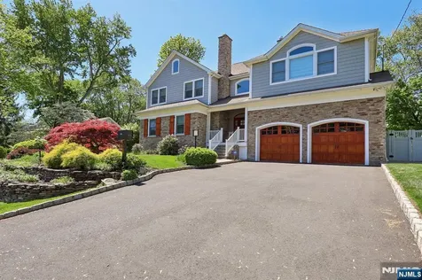 72 4TH Street Park Ridge NJ 07656