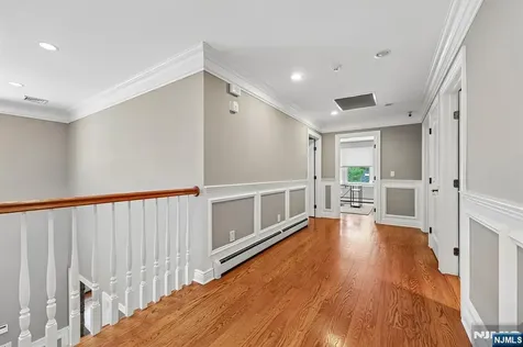 72 4th Street Park Ridge NJ 07656