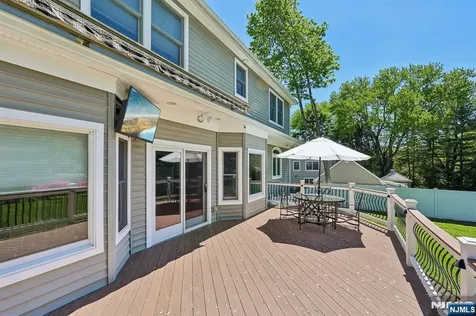 72 4th Street Park Ridge NJ 07656