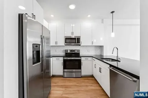 520 Cliff Street Fairview NJ 07022
