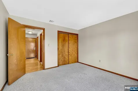61 Eastern Way Rutherford NJ 07070