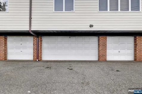 61 Eastern Way Rutherford NJ 07070