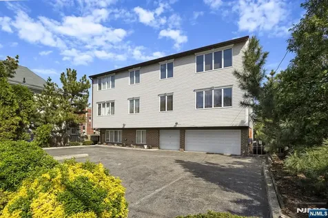 61 Eastern Way Rutherford NJ 07070
