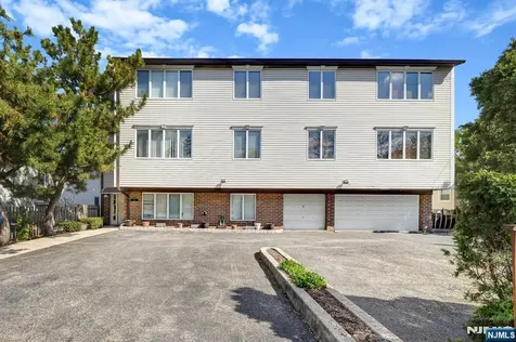 61 Eastern Way Rutherford NJ 07070