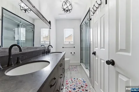 8 Danielle Drive Wayne NJ 07470