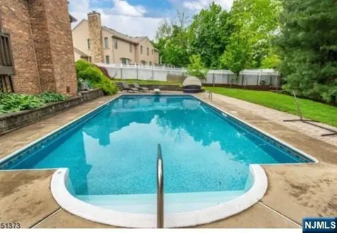 8 Danielle Drive Wayne NJ 07470
