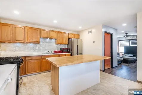 67-69 Cliff Street Paterson NJ 07522