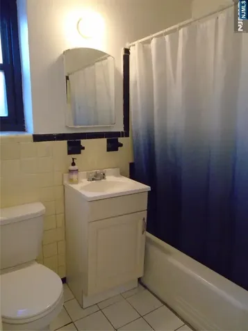 2337 Hudson Fort Lee NJ 07024