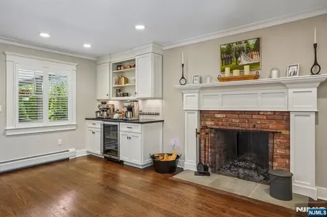 586 Sparrowbush Road Wyckoff NJ 07481