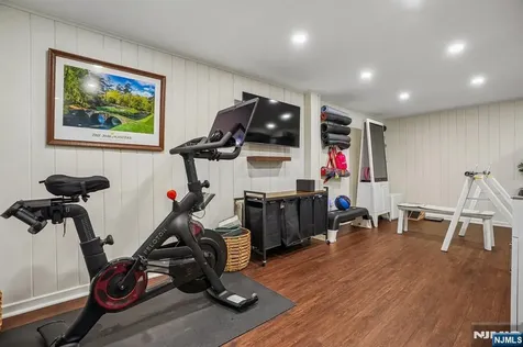 586 Sparrowbush Road Wyckoff NJ 07481