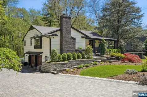 586 Sparrowbush Road Wyckoff NJ 07481