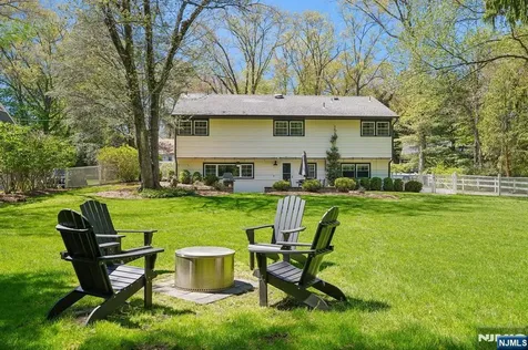586 Sparrowbush Road Wyckoff NJ 07481