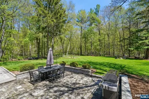 586 Sparrowbush Road Wyckoff NJ 07481