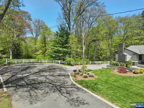 586 Sparrowbush Road Wyckoff NJ 07481
