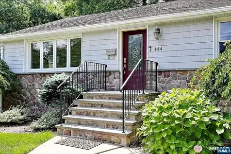 684 Spring Avenue Ridgewood NJ 07450