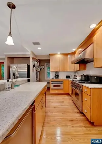 684 Spring Avenue Ridgewood NJ 07450