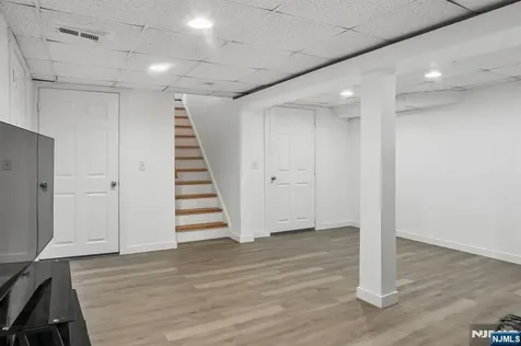 39 Glen Avenue Millburn NJ 07041