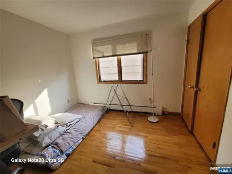 1643 Maple Street Fort Lee NJ 07024