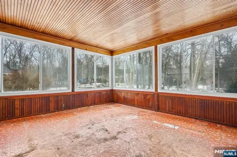 22 Springbrook Road Livingston NJ 07039