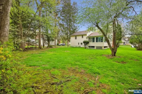 22 Springbrook Road Livingston NJ 07039