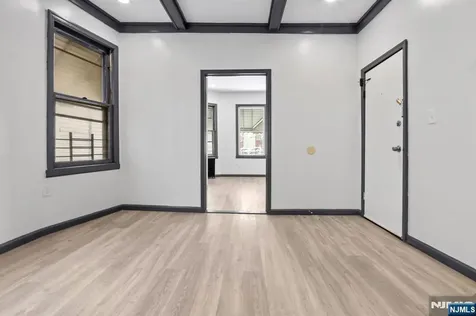 211 13th Street Newark NJ 07107