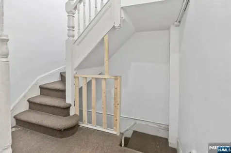 211 13th Street Newark NJ 07107