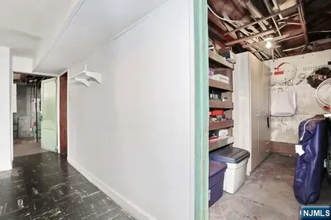 218 Hickory Avenue Bergenfield NJ 07621