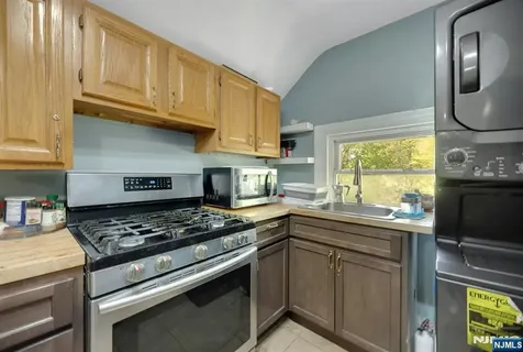 460 Orchard Street Englewood NJ 07631