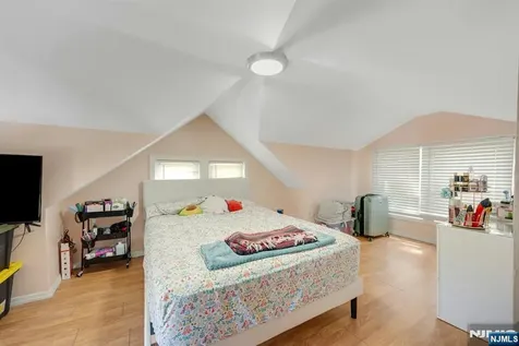 460 Orchard Street Englewood NJ 07631