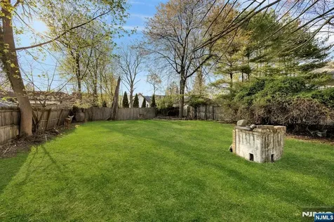 460 Orchard Street Englewood NJ 07631