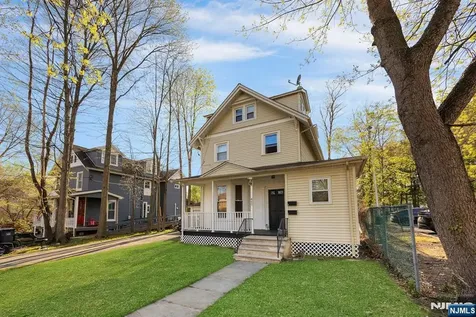 460 Orchard Street Englewood NJ 07631