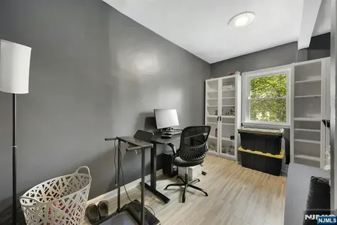 460 Orchard Street Englewood NJ 07631