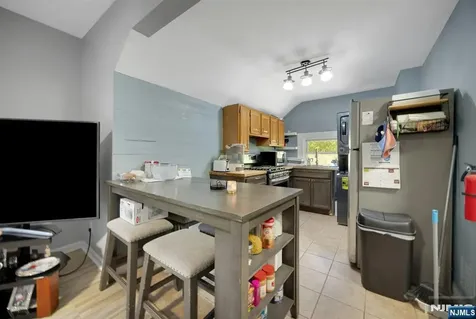 460 Orchard Street Englewood NJ 07631