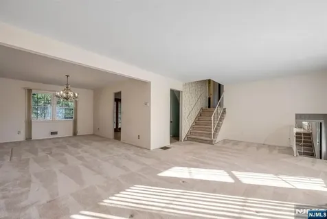 109 Dogwood Court Westwood NJ 07675