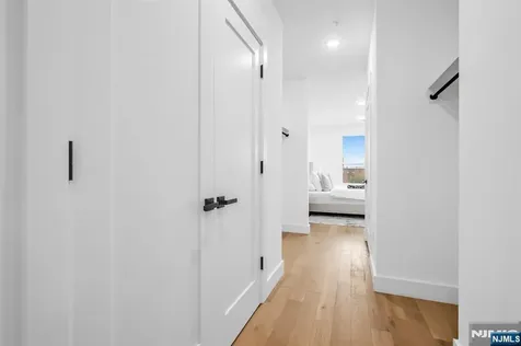 649 38th Street Union City NJ 07087