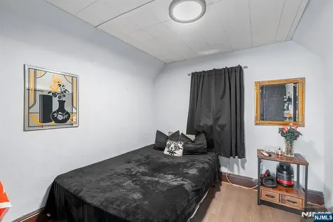 656 Devon Street Kearny NJ 07032