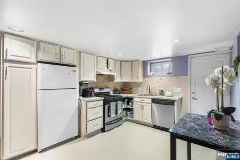 656 Devon Street Kearny NJ 07032