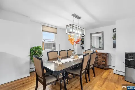 656 Devon Street Kearny NJ 07032