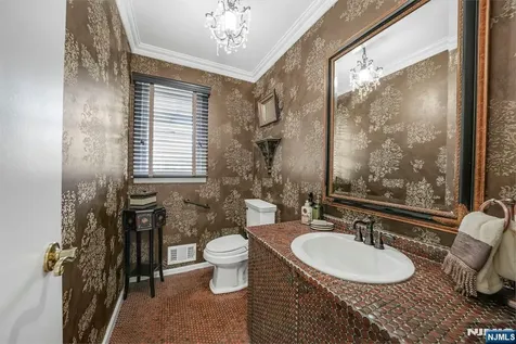 13 Flanders Drive Montville Township NJ 07058