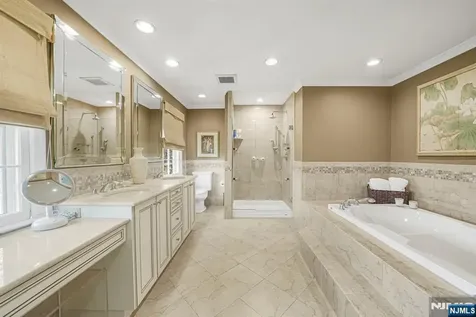 13 Flanders Drive Montville Township NJ 07058