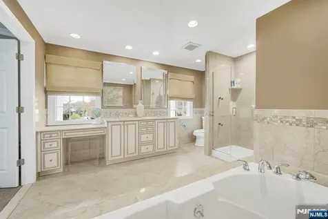 13 Flanders Drive Montville Township NJ 07058