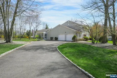13 Flanders Drive Montville Township NJ 07058