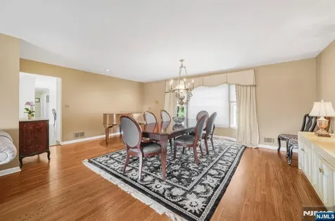 13 Flanders Drive Montville Township NJ 07058
