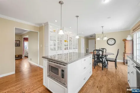 13 Flanders Drive Montville Township NJ 07058