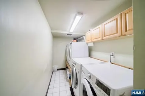 24-32 Dempsey Avenue Edgewater NJ 07020